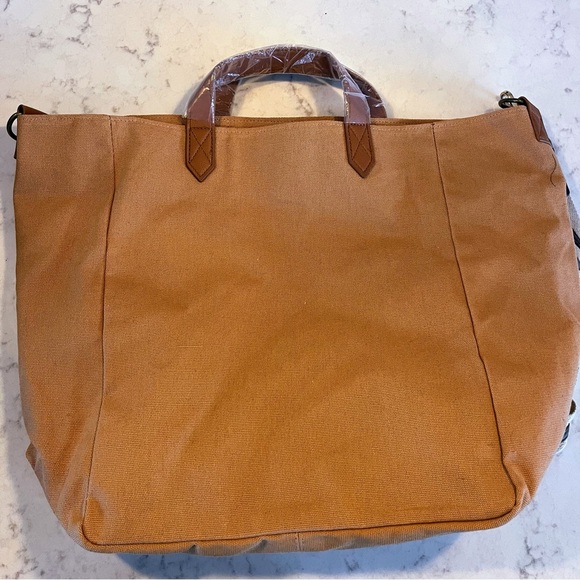 Thirty-One Camel Tote Bag with Strap - Picture 2 of 14